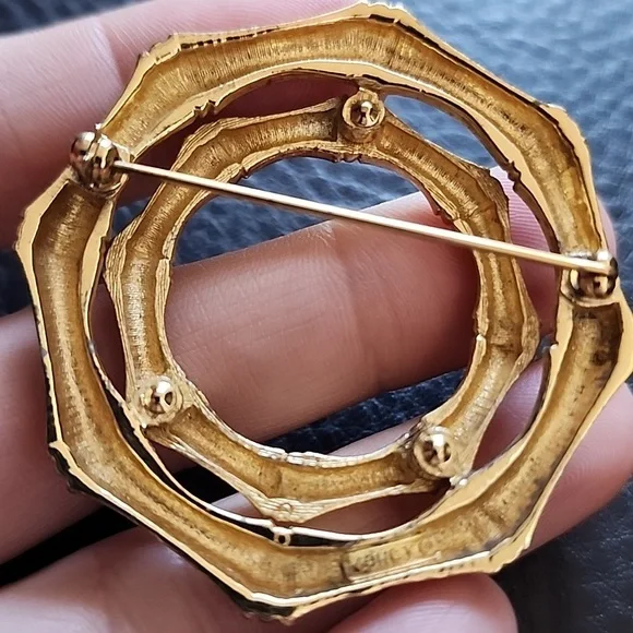 VTG Monet Gold Bamboo-Inspired Brooch - Picture 6 of 9